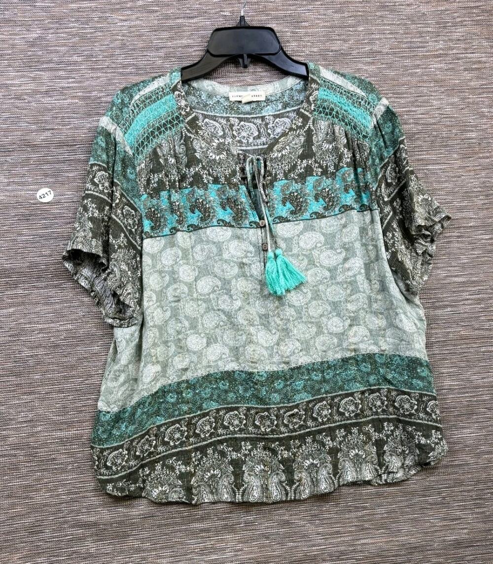 Farmers Market Paisley Top 3X Green Gray Boho Print Tasseled Cap Short Sleeve